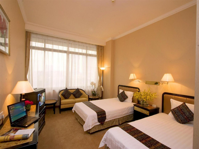 Bedroom 13