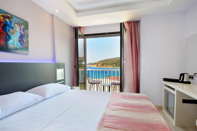 Bedroom 3, Datca Sapphire Hotel, Datça