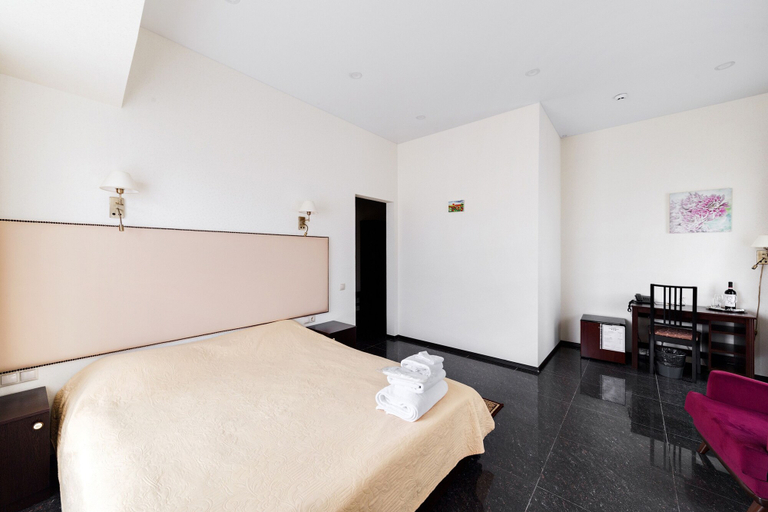 Bedroom 3, Hotel Hitrovka, Central