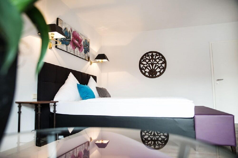 Bedroom 4, Hotel Ostfriesen-Hof, Leer