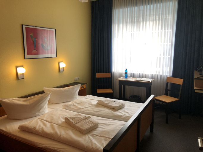 Bedroom 2, Haus des Volkes - Das Bauhaushotel, Saalfeld-Rudolstadt