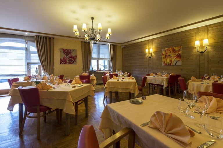 Food & Drinks 5, La Couronne, Doubs