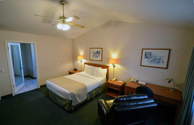 Bedroom 2, Garden Inn and Suites, Fresno