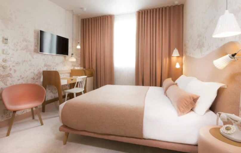 Bedroom 3, Le Lapin Blanc, Paris