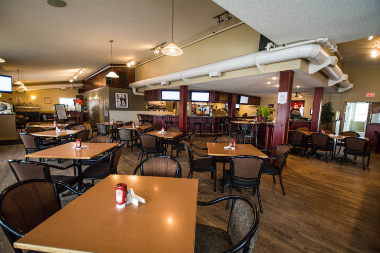 Food & Drinks 5, Nova Inn Acheson, Division No. 11