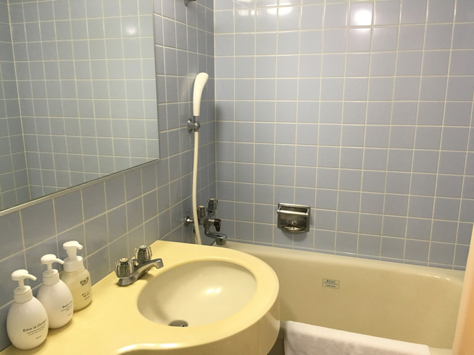 Bathroom 4, Hotel Furukawa Hills, Ōsaki