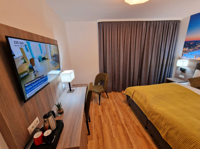 Bedroom 22