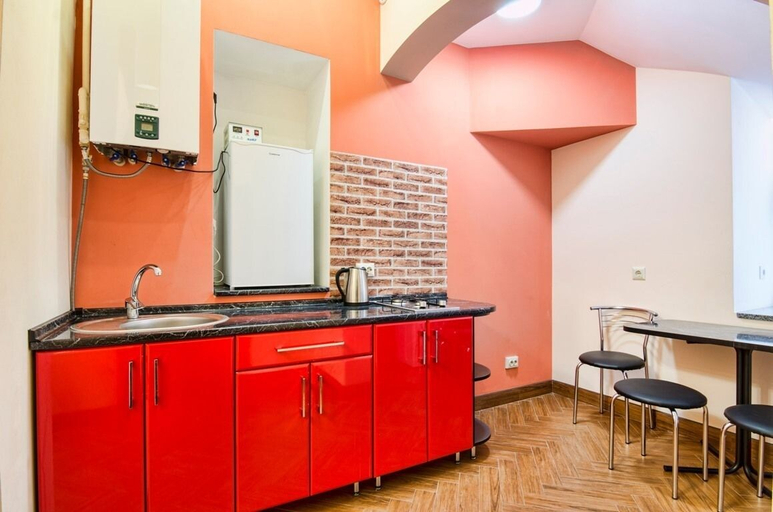 Others 3, Apartment Kostushka 5, L'vivs'ka