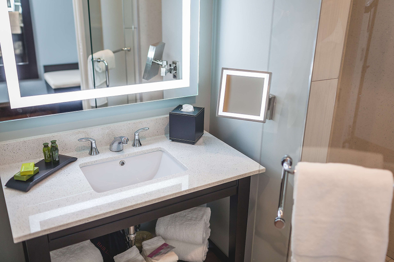 Bathroom 3, The Cotton Sail Hotel, Tapestry Collection By Hilton, Chatham