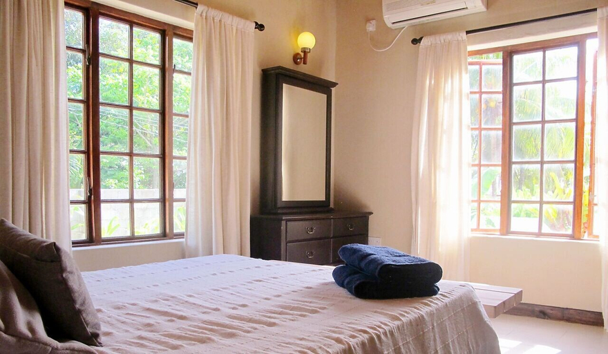 Bedroom 3, Castaway Lodge