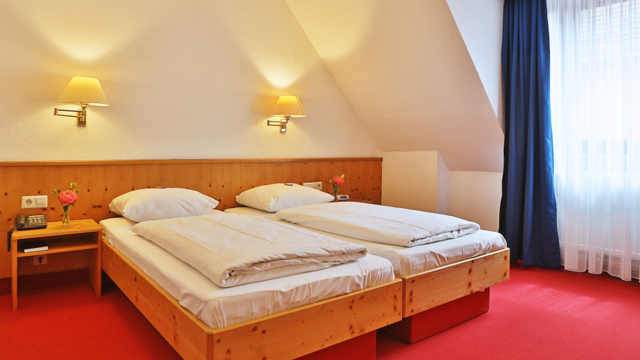 Bedroom 2, Hotel Krokodil, Heidelberg