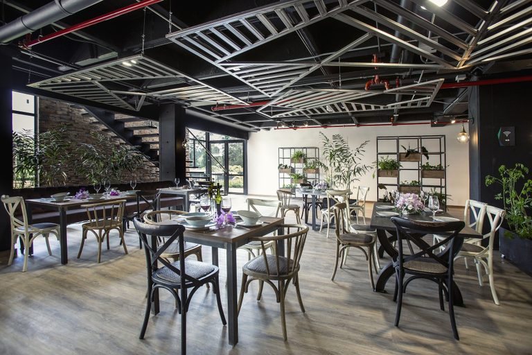 Food & Drinks 4, Hotel Lagoon, Rionegro