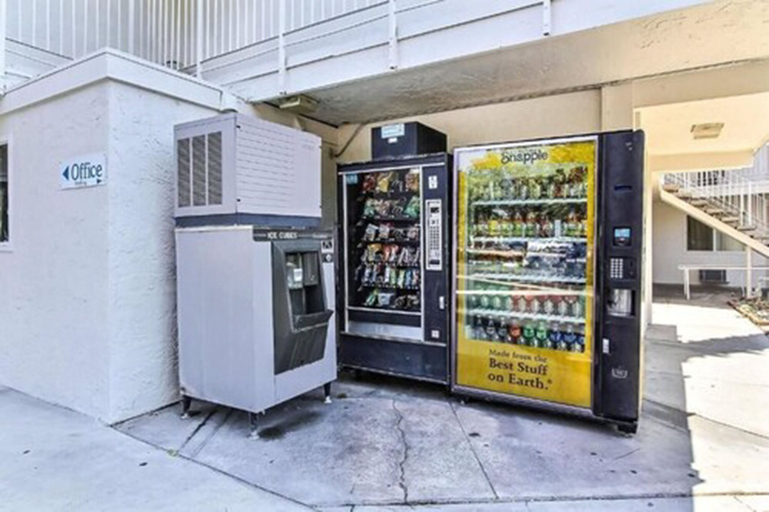 Food & Drinks 4, Motel 6 San Jose Campbell, Santa Clara