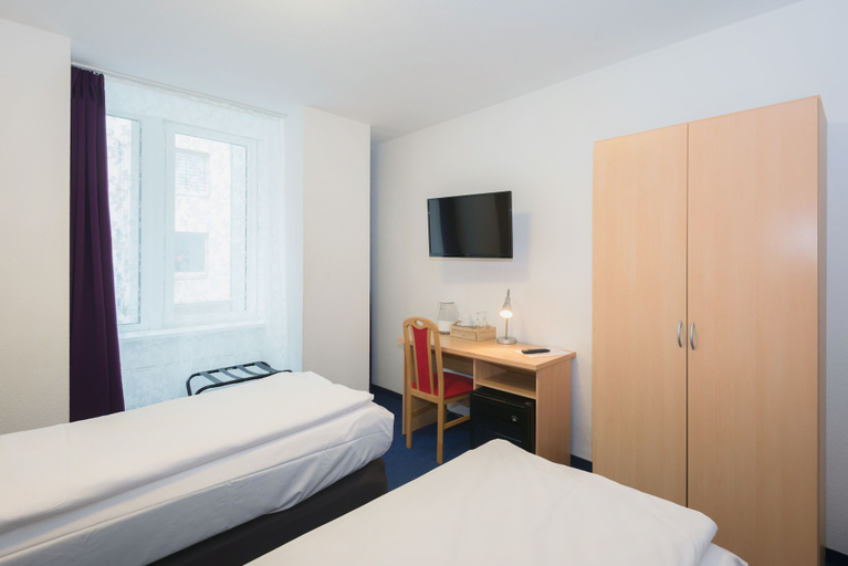 Bedroom 2, City Apart Hotel, Düsseldorf