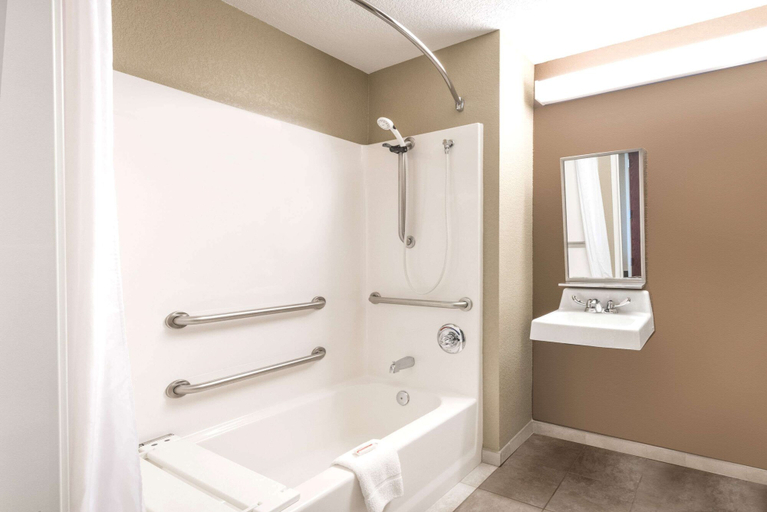 Bathroom 5, Microtel Inn & Suites by Wyndham Dickinson, Stark