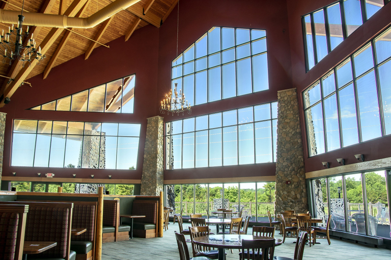 Food & Drinks 4, Three Bears Waterpark Resort Near Tomah, an Ascend Collection Hotel, Monroe