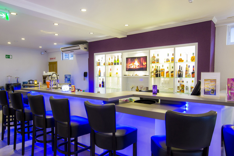 Food & Drinks 5, Q-Inn Boutique Hotel, Rainville