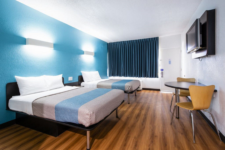 Bedroom 3, Motel 6 Jacksonville, NC, Onslow