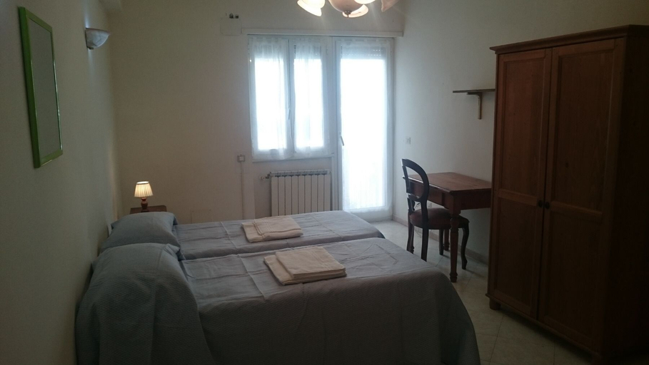Bedroom 2, Hotel Gioia, Potenza