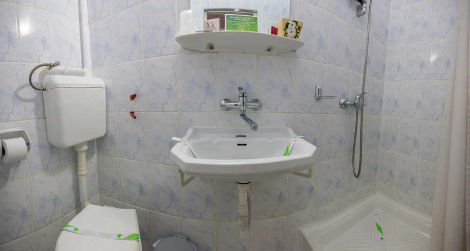 Bathroom 4, Hotel Rina Cerbul, Sinaia