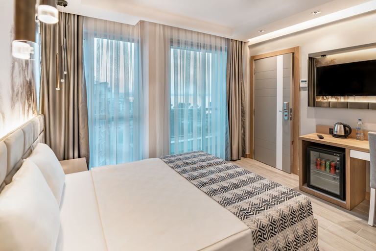 Bedroom 4, Pearly Hotel, Antalya
