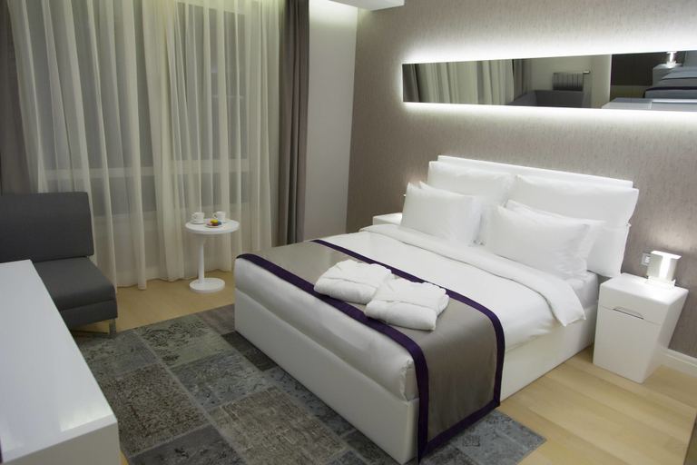 Bedroom 4, The Leos Residence, Beşiktaş