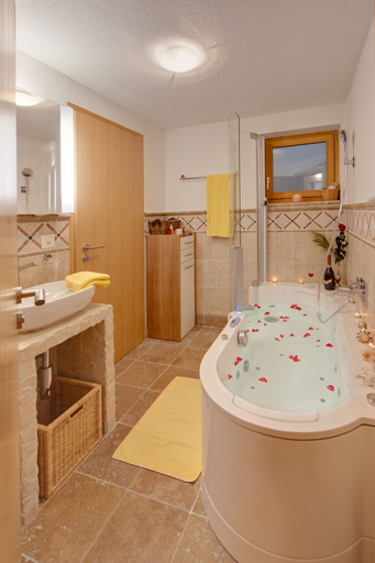 Bathroom 3, Chalet Alpoase, Visp