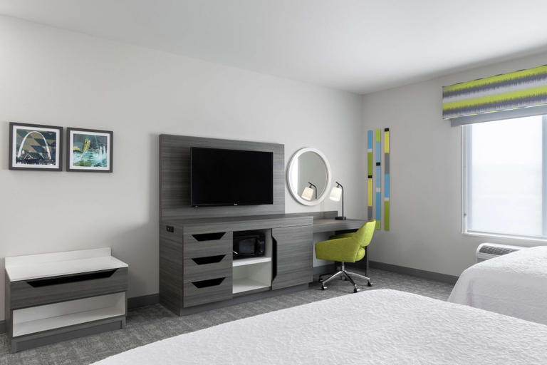 Bedroom 3, Hampton Inn O'Fallon, Saint Clair