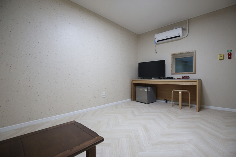 Others 5, R.I Spa Hotel, Chungju