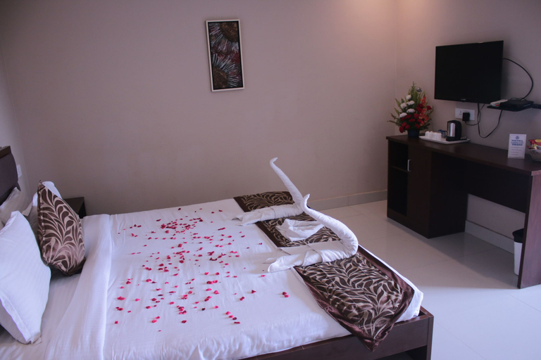 Bedroom 2, Hotel Shree Hari Grand, Puri