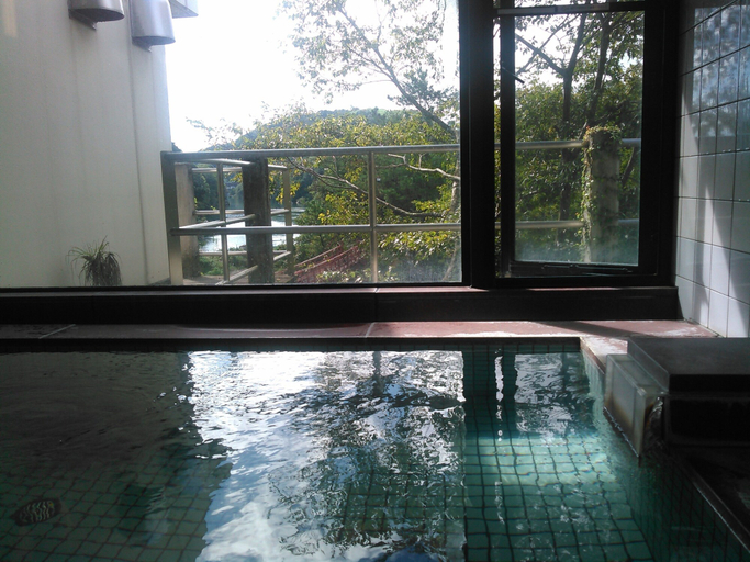Sport & Beauty 5, Yumeno Onsen, Kami