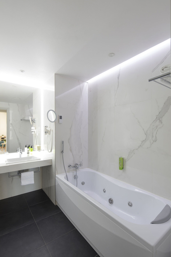 Bathroom 5, Splendid Hotel & Spa Nice, Alpes-Maritimes