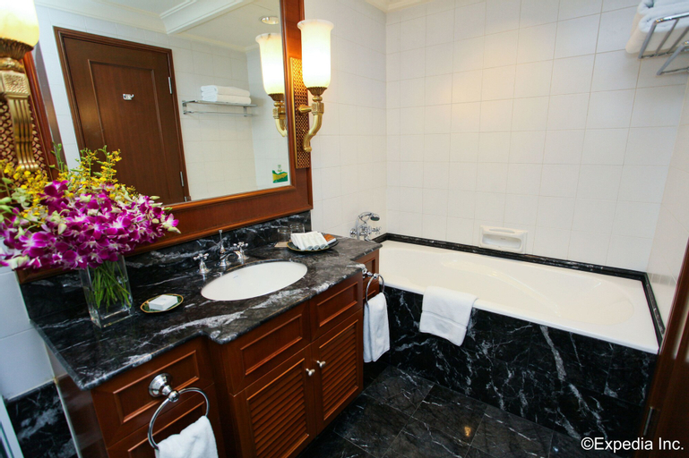 Bedroom 5, Treetops Executive Residences, Singapore