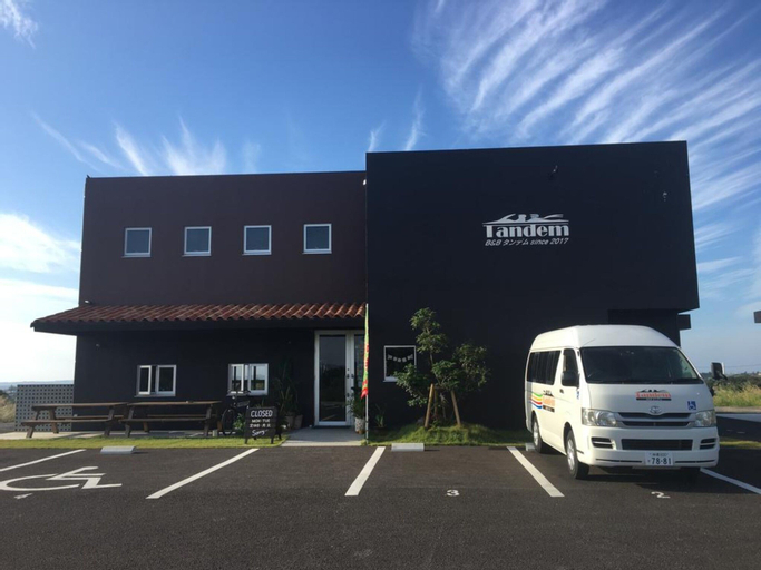 B&B Tandem, Ginoza