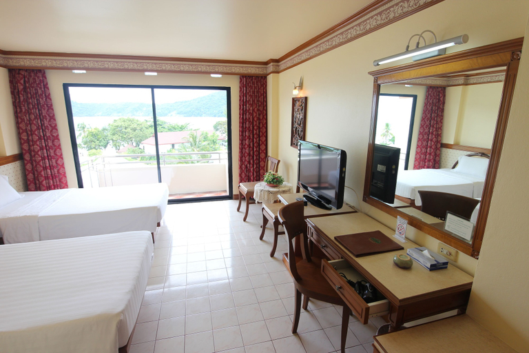 Bedroom 3, Phi Phi Hotel, Mueang Krabi
