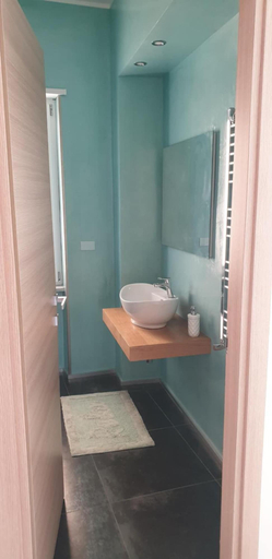 Bathroom, La Casa sul Mare, Salerno
