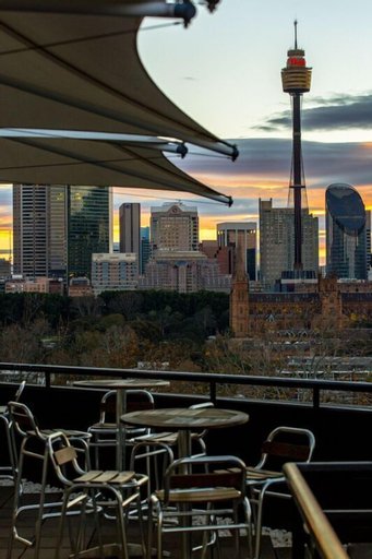 Exterior & Views 19