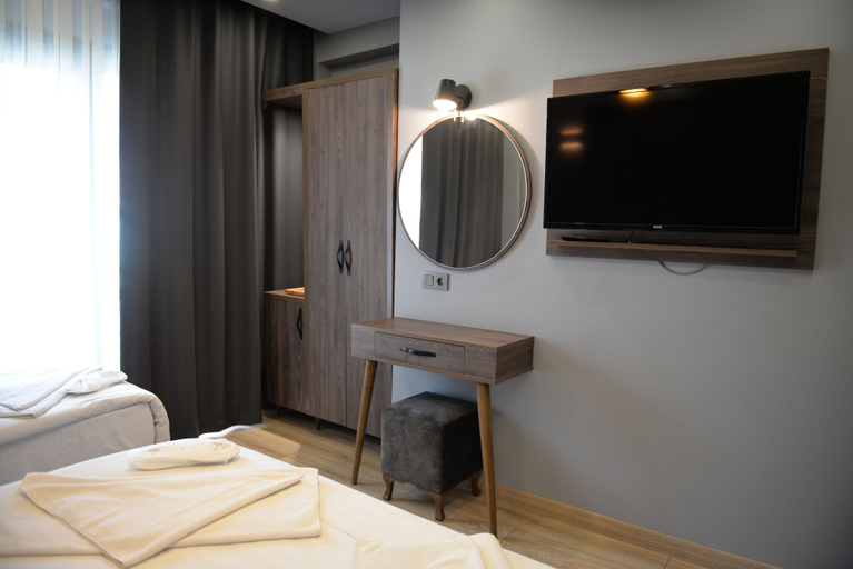 Bedroom 3, Basilissis Hotel, Fatih