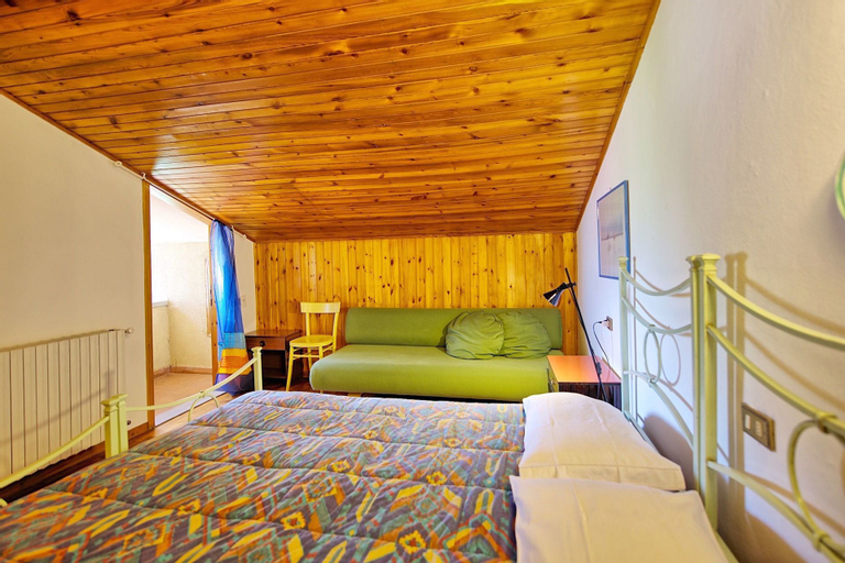 Bedroom 3, Villa Pratovecchio, Arezzo