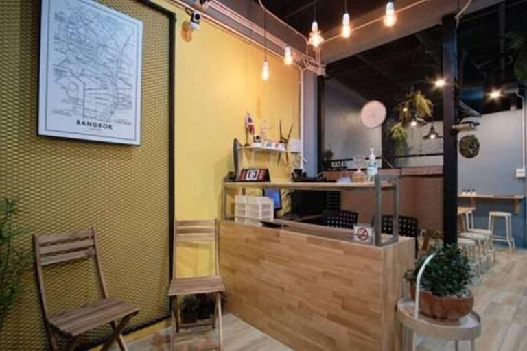 Food & Drinks 4, Private Stay Hostel, Ratchathewi