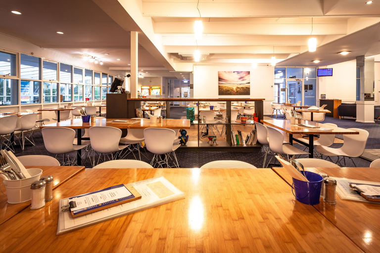 Food & Drinks 5, Kingston Hotel, Kingborough