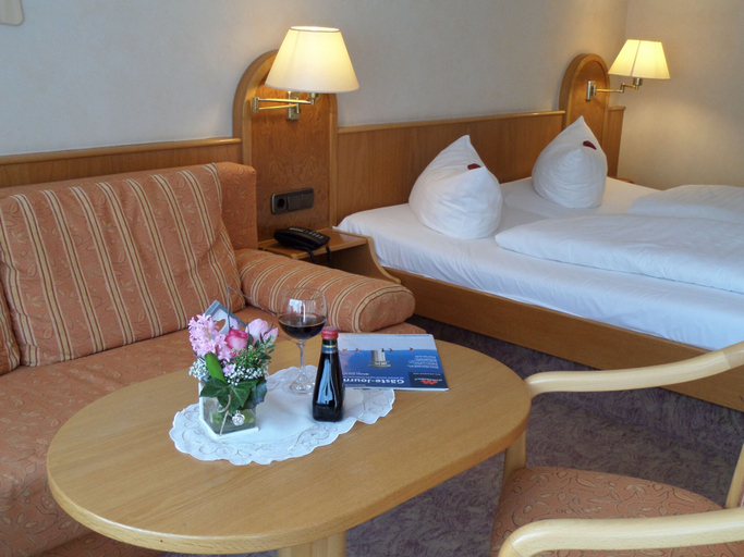 Bedroom 3, Gasthof Blume, Ortenaukreis