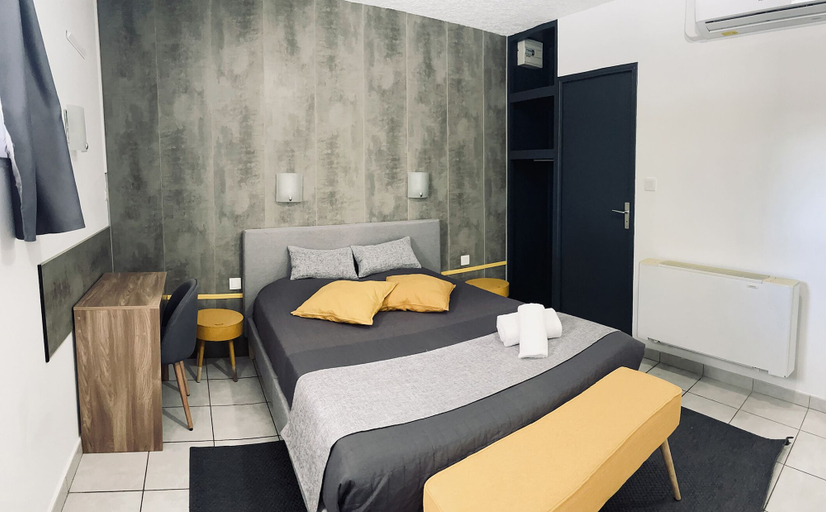 Bedroom 3, Clos la Verdiere, Bouches-du-Rhône