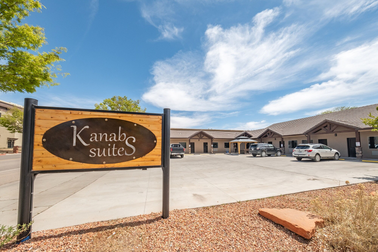 Exterior & Views 2, Kanab Suites, Kane