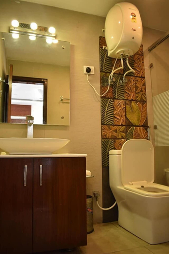Bathroom 3, Lavish Inn, Kangra