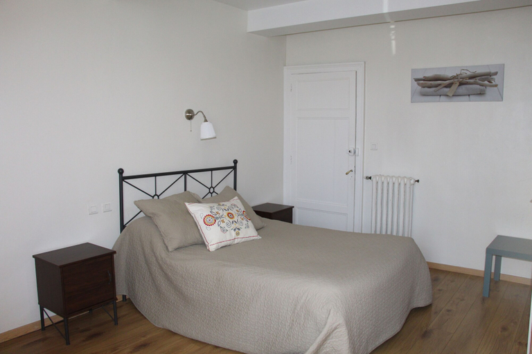 Bedroom 3, Hôtel Le Luxembourg, Tarn-et-Garonne