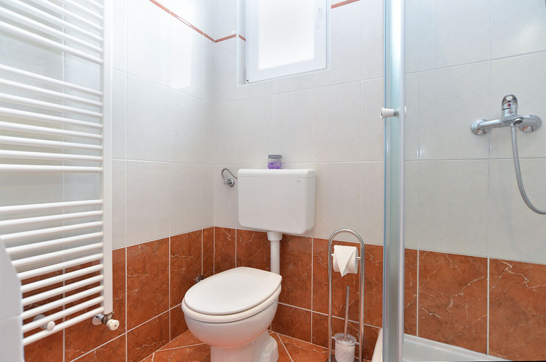 Bathroom 4, Apartment 1064, Rovinj