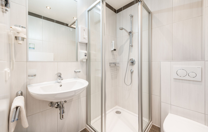 Bathroom 5, Moserhof, Reutte