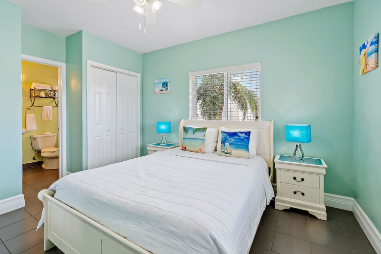 Bedroom 3, Hollywood Beachside Boutique Suites, Broward