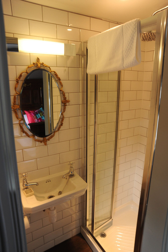 Bathroom 4, The Tunbridge Wells Hotel, Kent